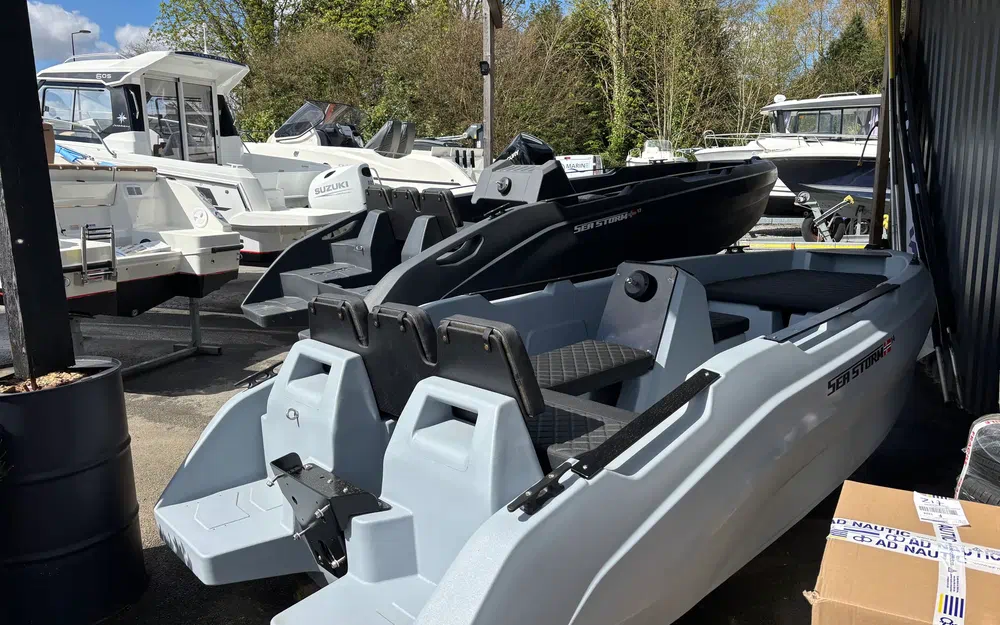 slider 4 Seastorm 14