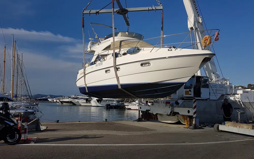 slider 3 Sealine F 34