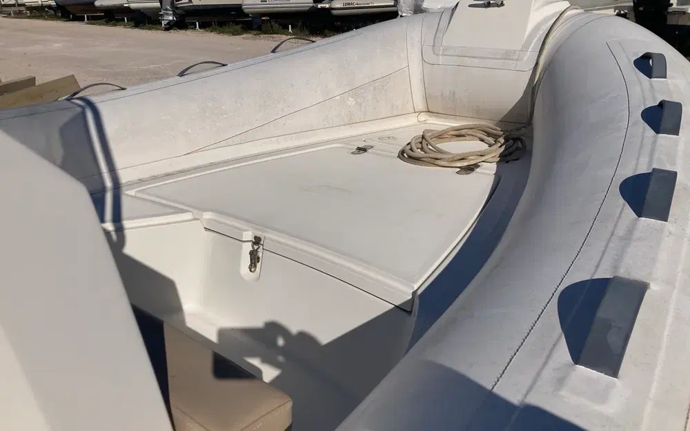 slider 7 Capelli Tempest 570