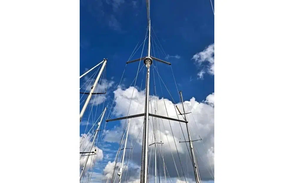 slider 19 Solaris 44