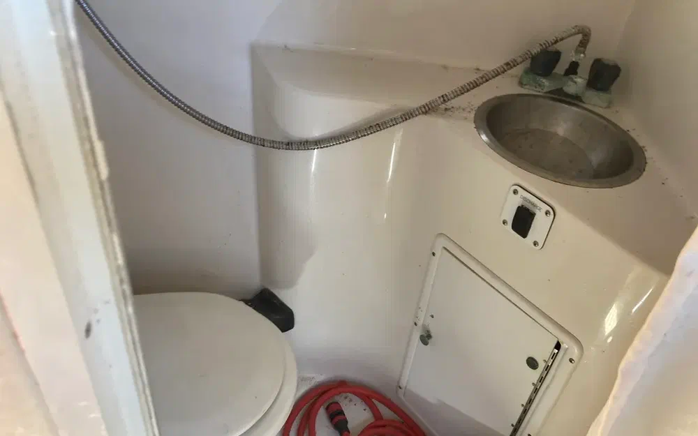 slider 9 Four Winns 238 Vista