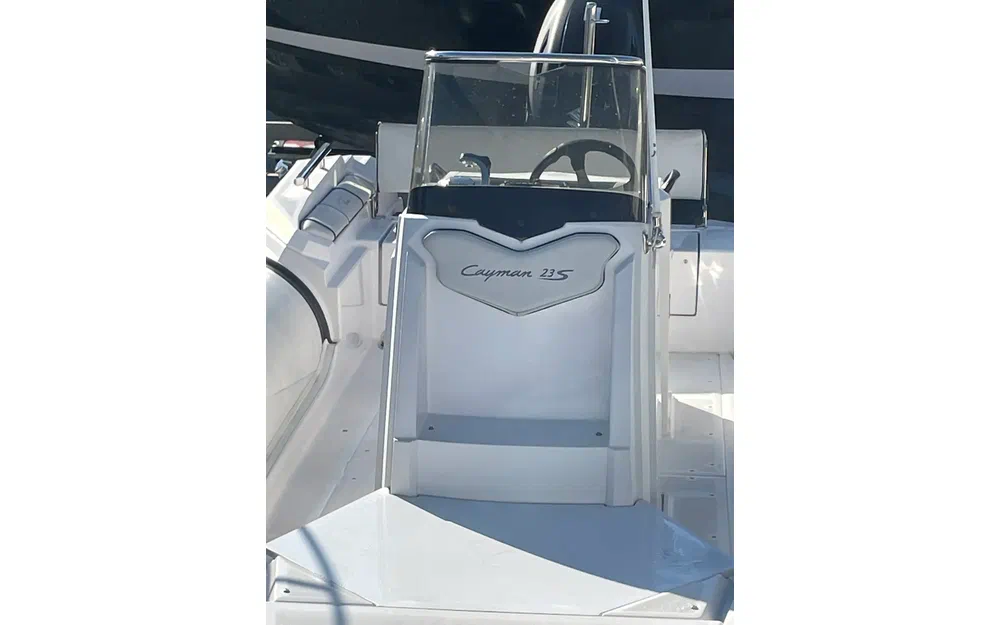 slider 5 Ranieri Cayman 23 Sport