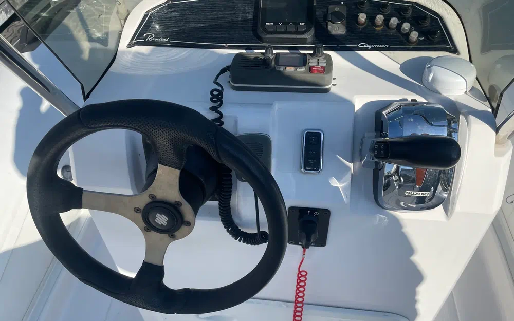 slider 7 Ranieri Cayman 23 Sport