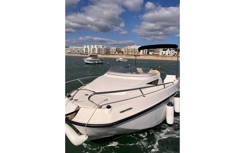 slider 1 Quicksilver Activ 505 Cabin