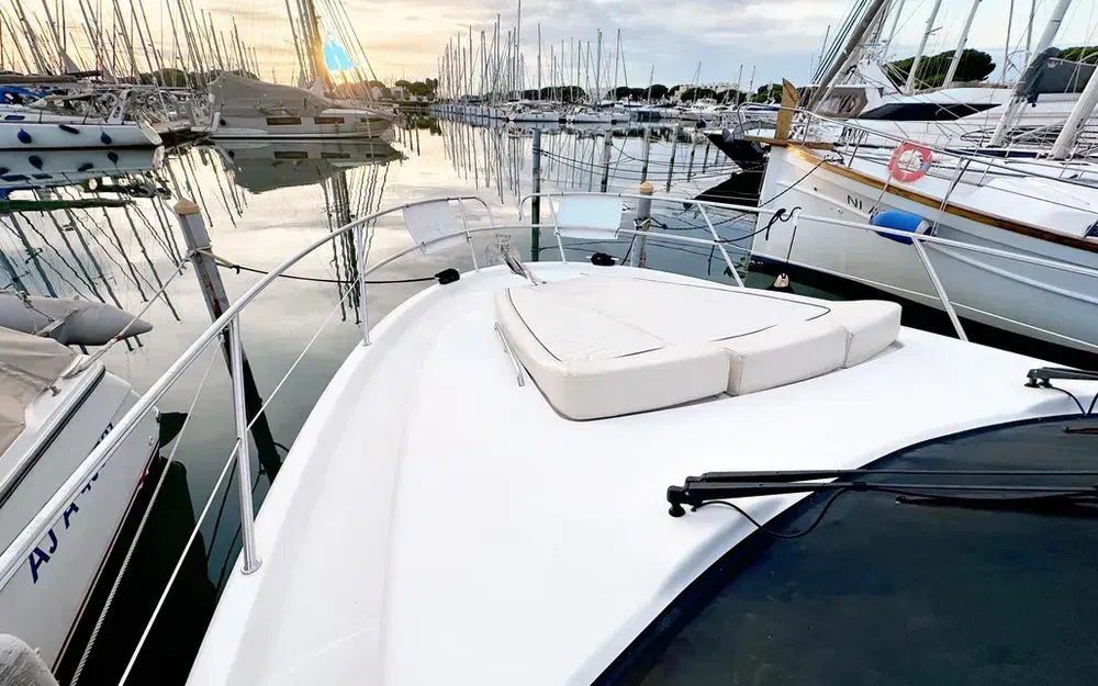 slider 10 Jeanneau Prestige 36 Fly