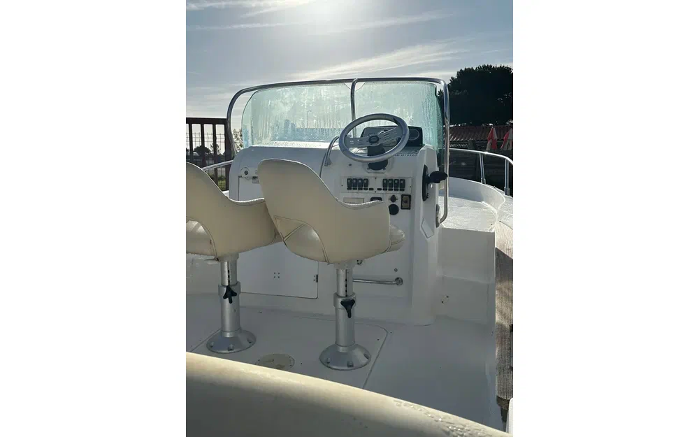 slider 3 Sessa Marine Key Largo 20 Deck