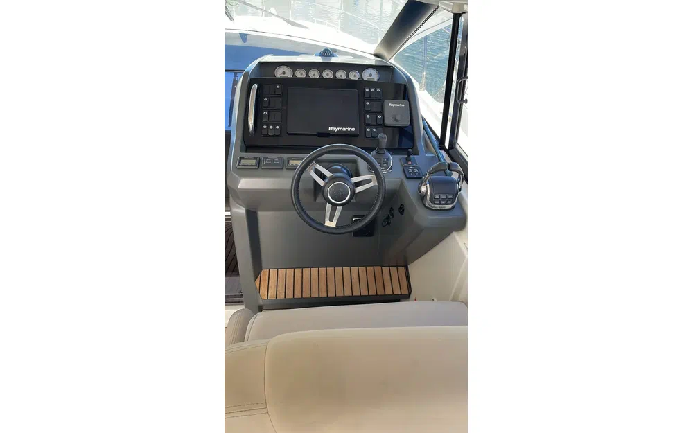 slider 3 Jeanneau Leader 40