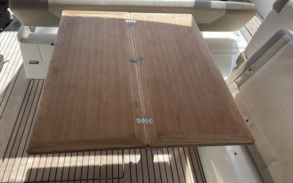 slider 6 Jeanneau Leader 40