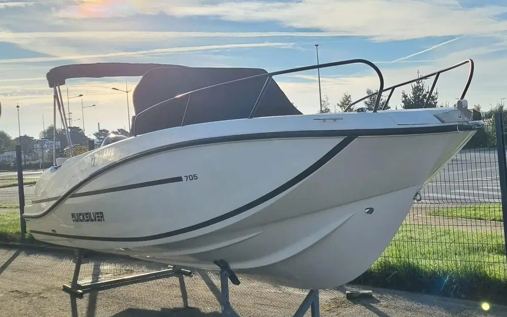 slider 1 Quicksilver Activ 705 open