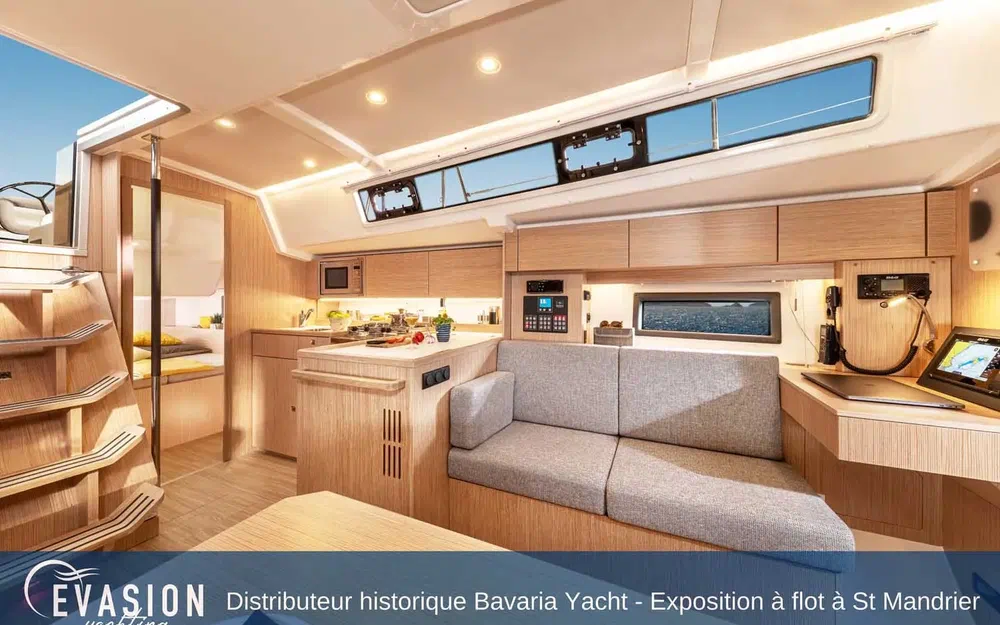 slider 11 Bavaria C38