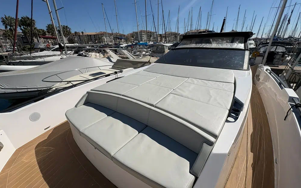 slider 3 Rio Yachts Daytona 50