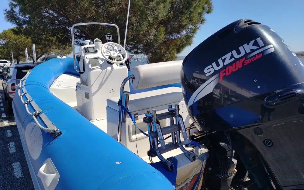 slider 10 Bombard Explorer 550 DB Open