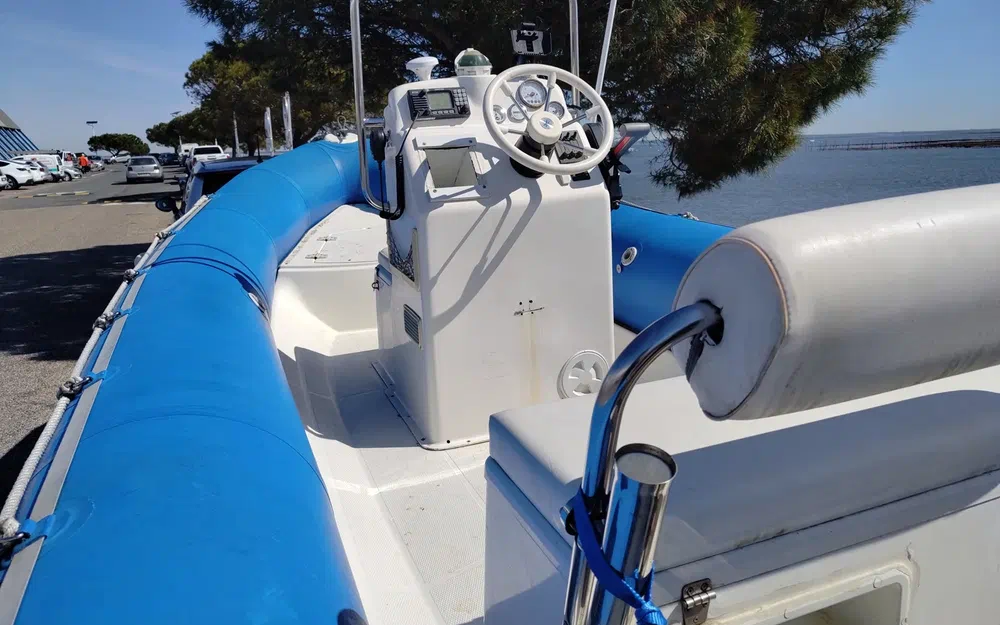 slider 11 Bombard Explorer 550 DB Open