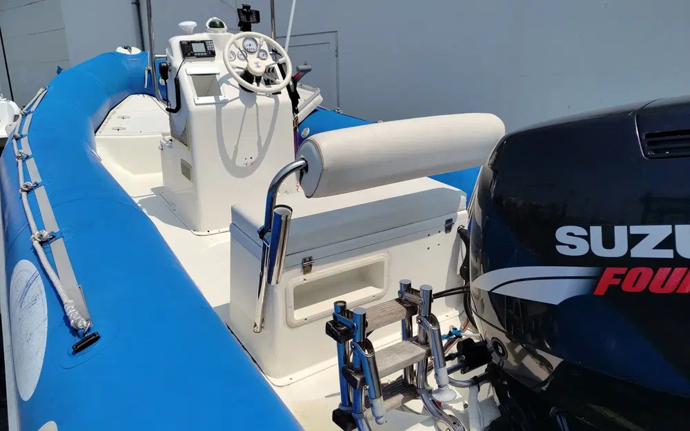 slider 3 Bombard Explorer 550 DB Open
