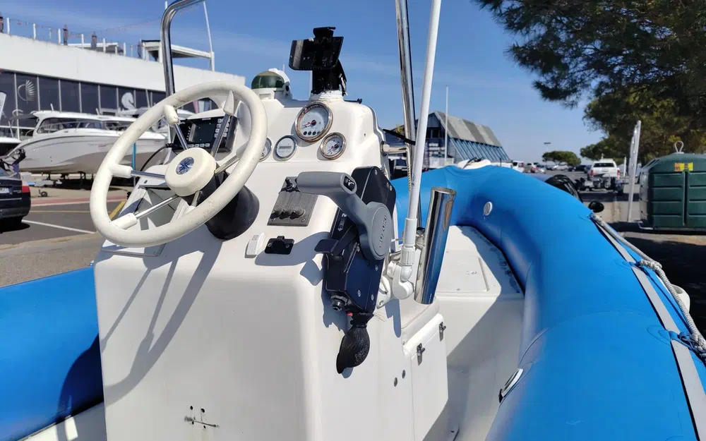 slider 8 Bombard Explorer 550 DB Open