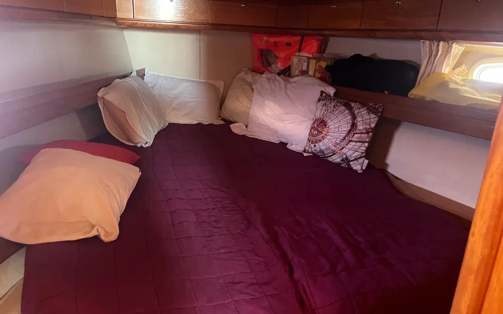 slider 11 Bavaria 42 cruiser