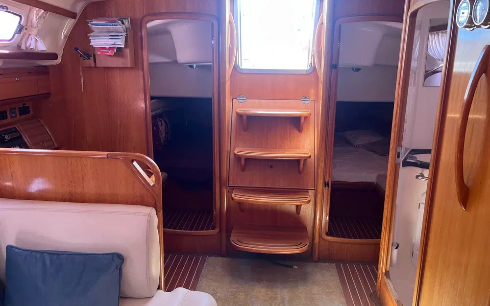 slider 16 Bavaria 42 cruiser