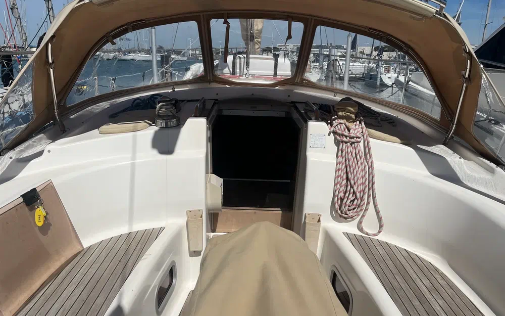 slider 3 Bavaria 42 cruiser