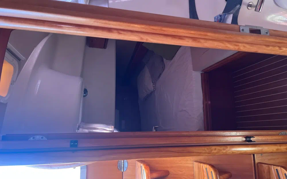 slider 9 Bavaria 42 cruiser