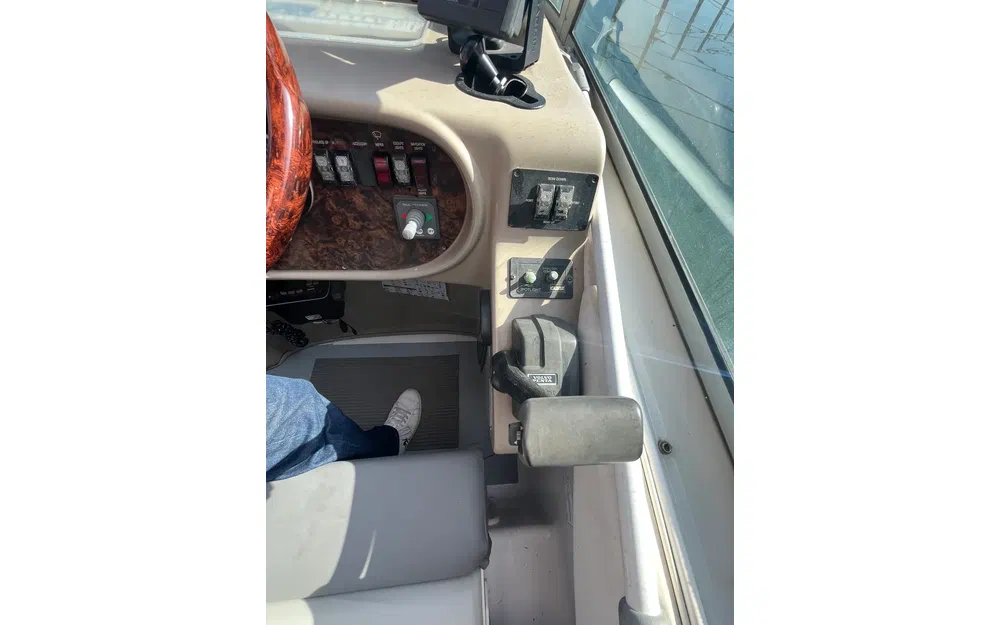 slider 14 Four Winns Vista 268