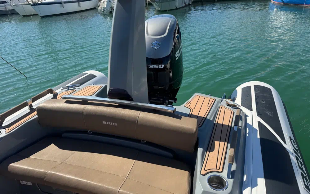 slider 12 Brig Eagle 8