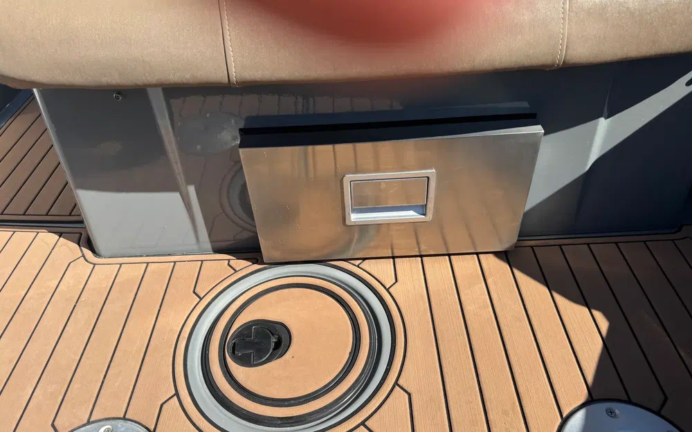 slider 8 Brig Eagle 8