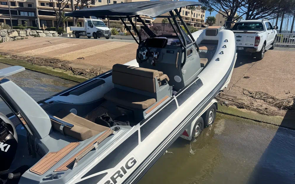 slider 3 Brig Eagle 8