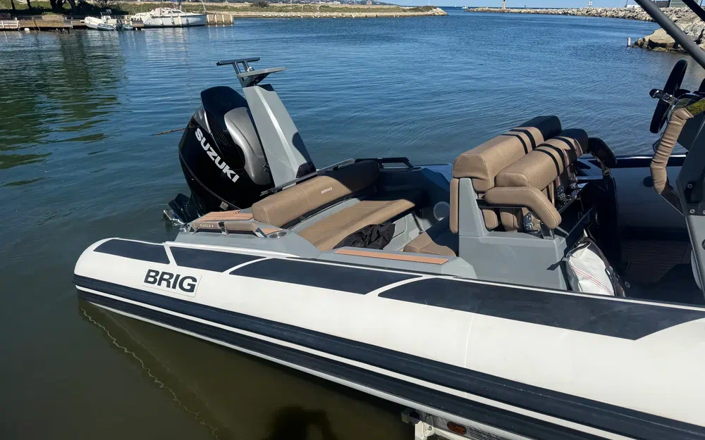 slider 4 Brig Eagle 8