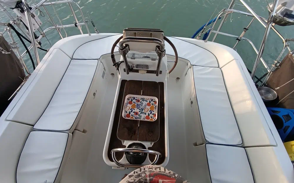 slider 14 Beneteau Oceanis 370