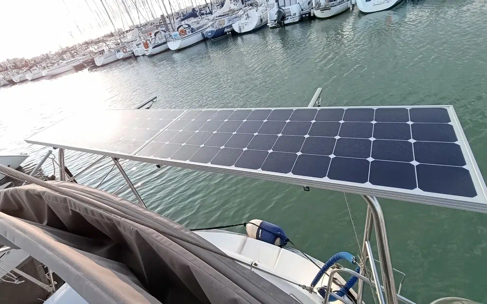 slider 15 Beneteau Oceanis 370