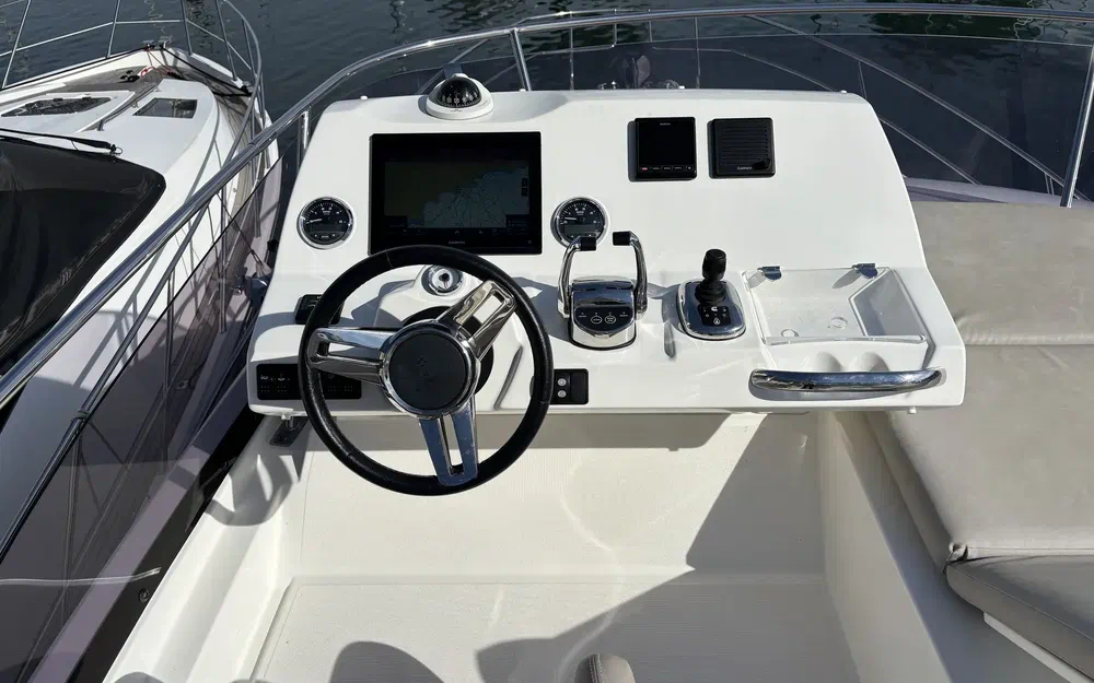 slider 12 Prestige Yachts 420 Fly