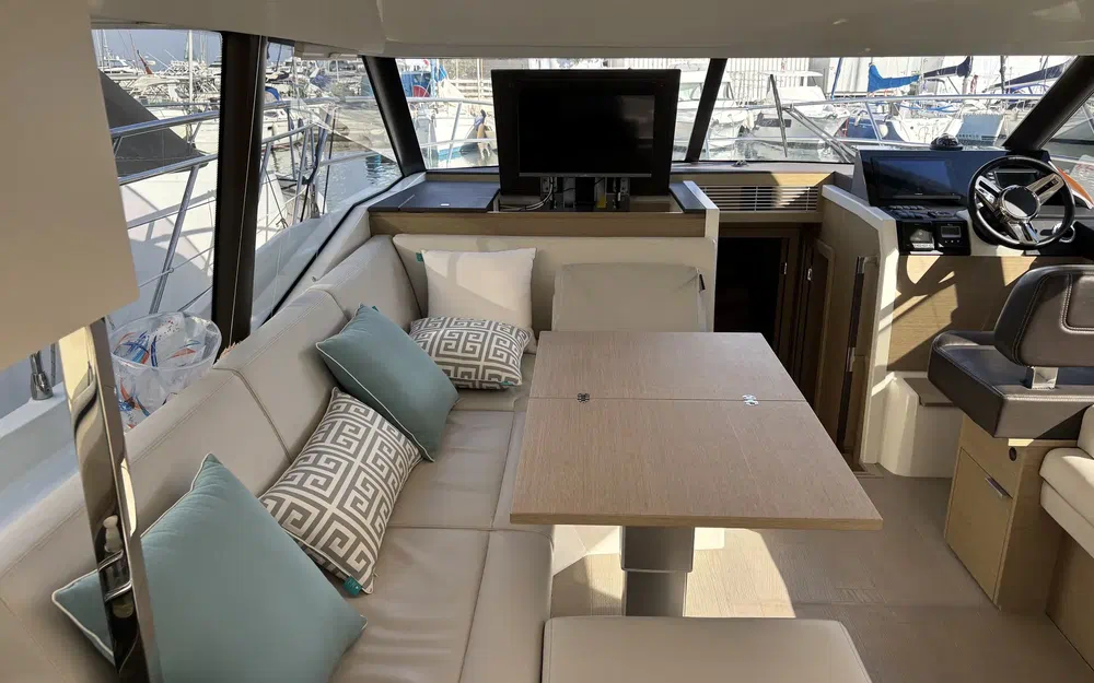 slider 19 Prestige Yachts 420 Fly