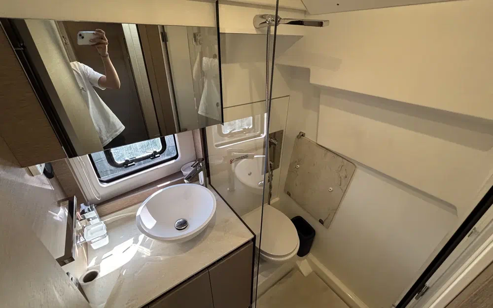 slider 22 Prestige Yachts 420 Fly