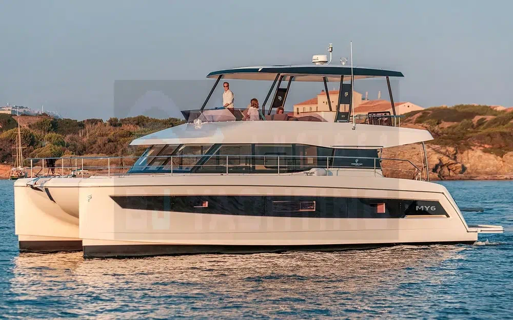 slider 0 Fountaine Pajot My 6