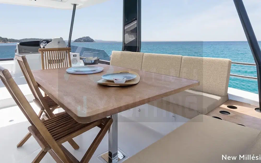 slider 7 Fountaine Pajot My 6