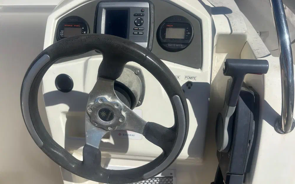 slider 6 Jeanneau Cap Camarat 6.5 CC