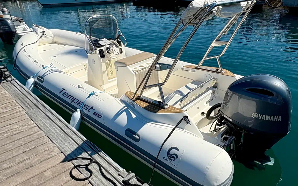 slider 1 Capelli Tempest 650