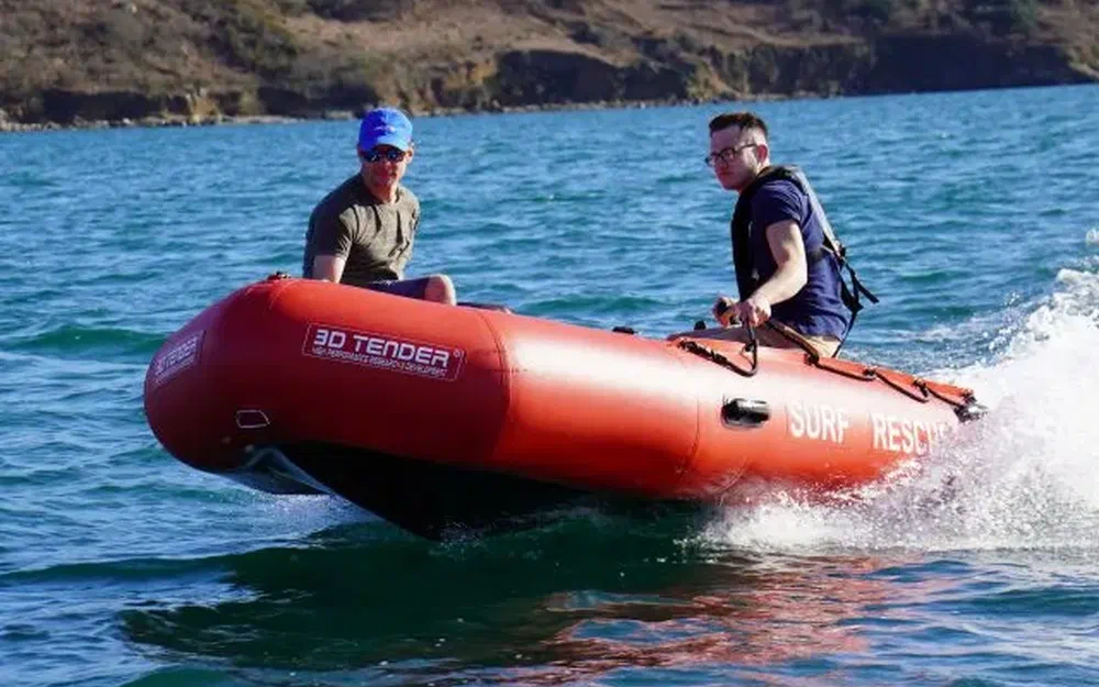 slider 12 3D Tender SURF RESCUE