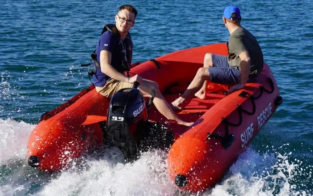slider 4 3D Tender SURF RESCUE