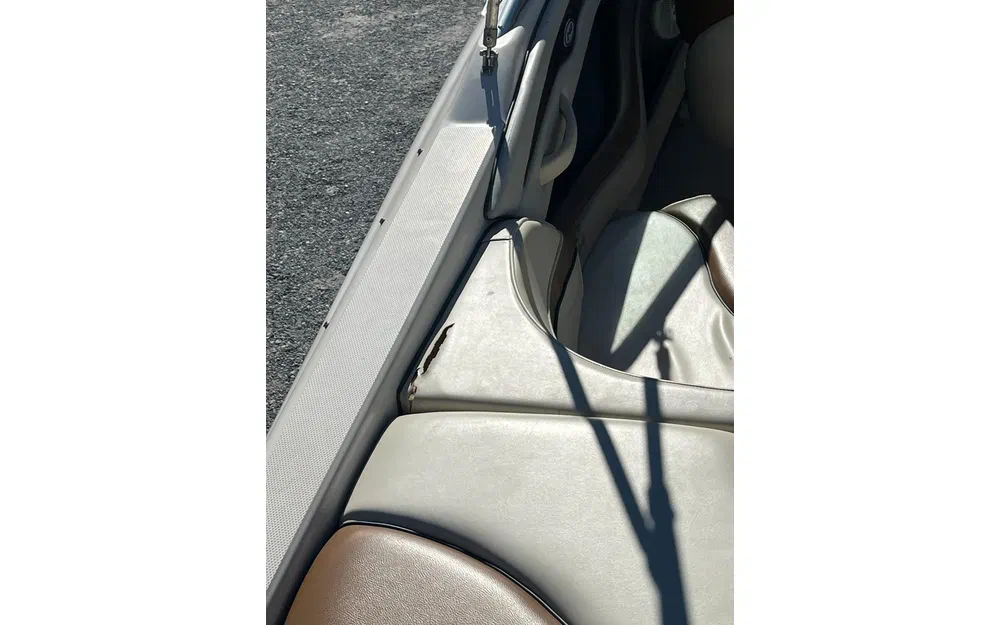 slider 7 Sea Ray 240 Bow rider