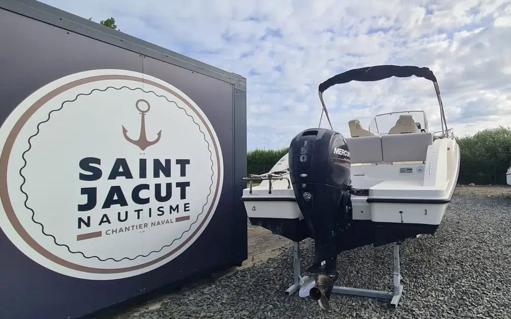 slider 1 Quicksilver 675 Open