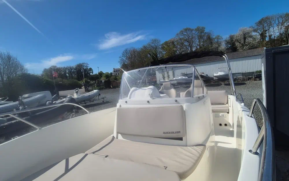 slider 6 Quicksilver Activ 675 Open