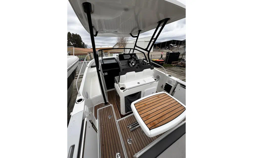 slider 5 Jeanneau CAP CAMARAT 7.5 WA SERIE 3