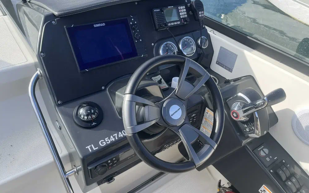 slider 10 Quicksilver Activ 805 Cruiser