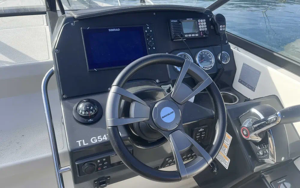 slider 12 Quicksilver Activ 805 Cruiser