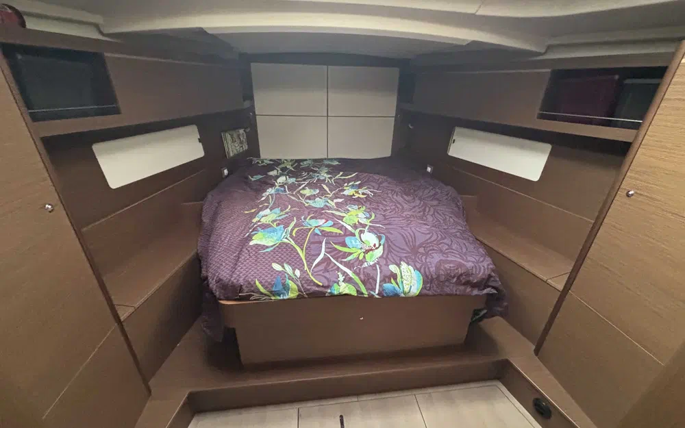 slider 10 Beneteau Oceanis 46.1