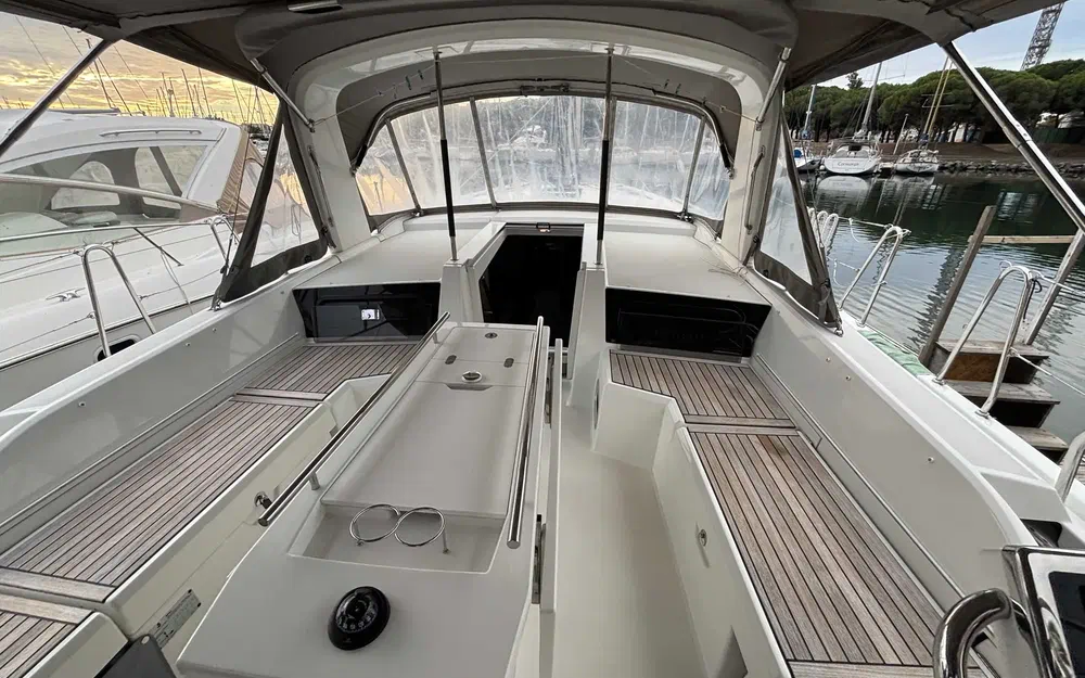 slider 2 Beneteau Oceanis 46.1