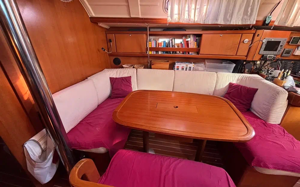 slider 2 Dufour 385 Grand Large