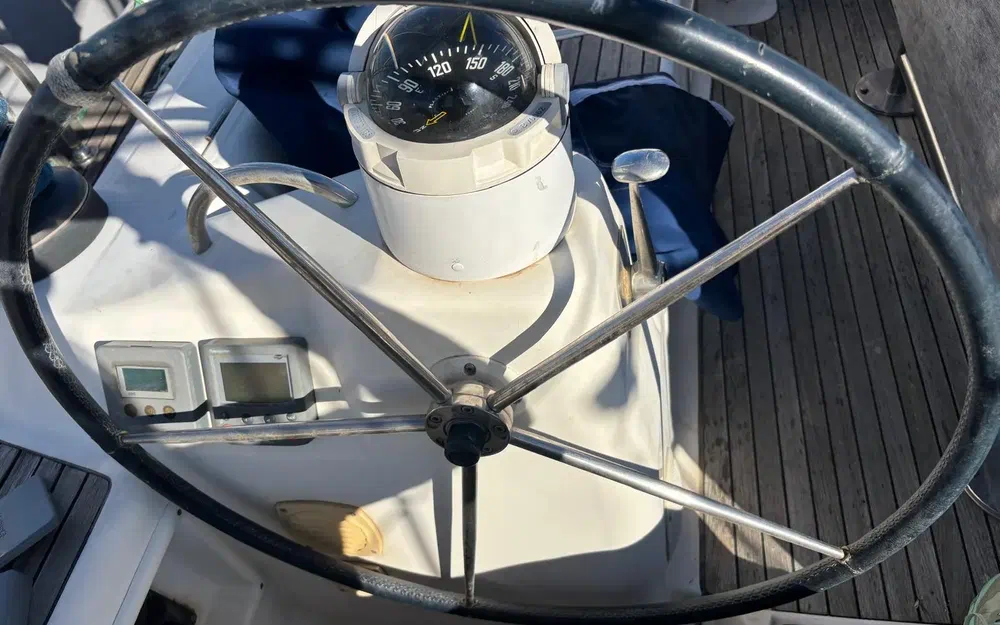 slider 8 Dufour 385 Grand Large