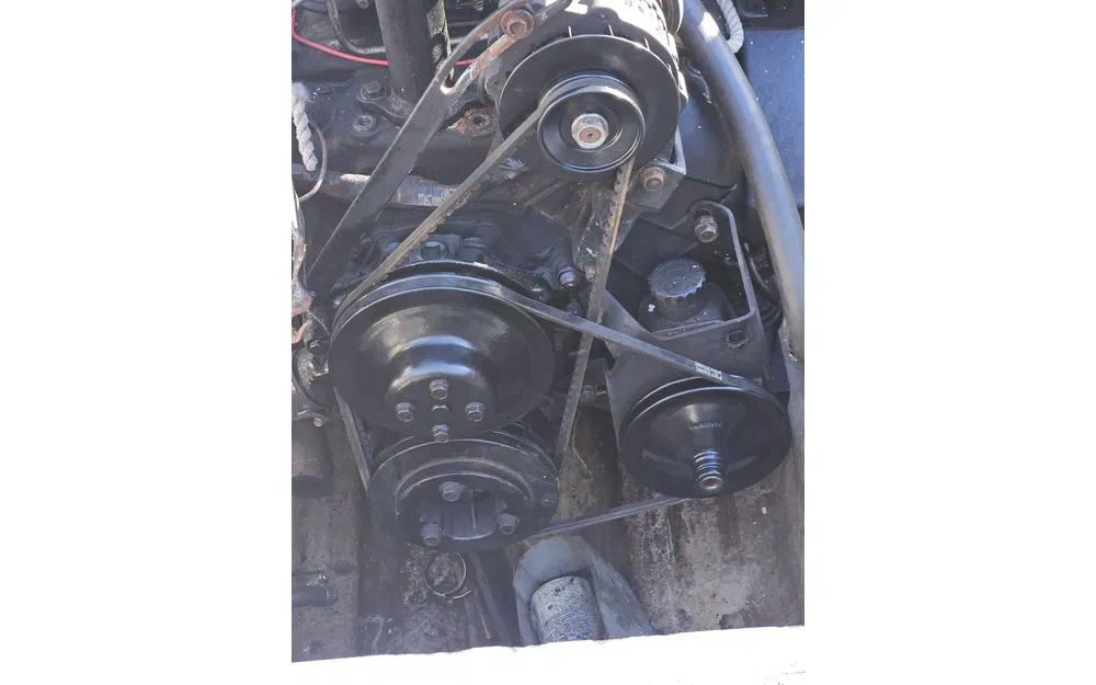 slider 12 Four Winns Sundowner 205